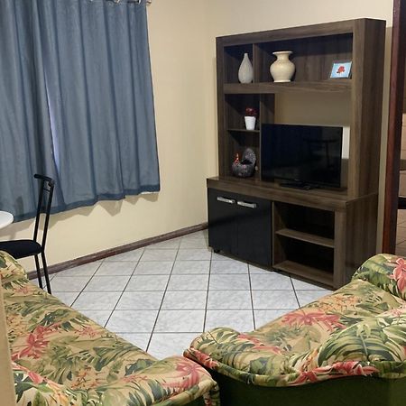 Solar De Bruna - Apartamento Com 2 Qts - 1 Suite - Garagem Coberta - Wi-Fi - Netflix - Acomoda 6 Pessoas A 70 Metros Da Praia Guarapari Bagian luar foto
